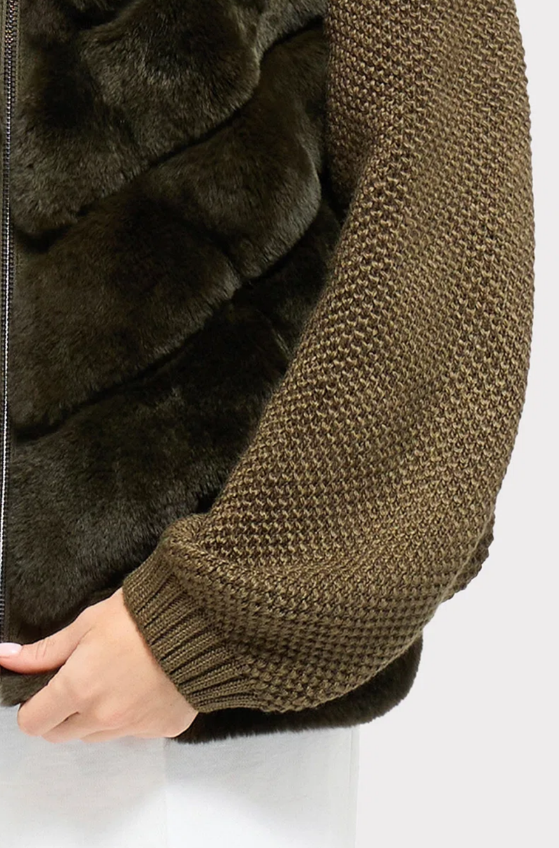 TEXTURED KNIT SLEEVES