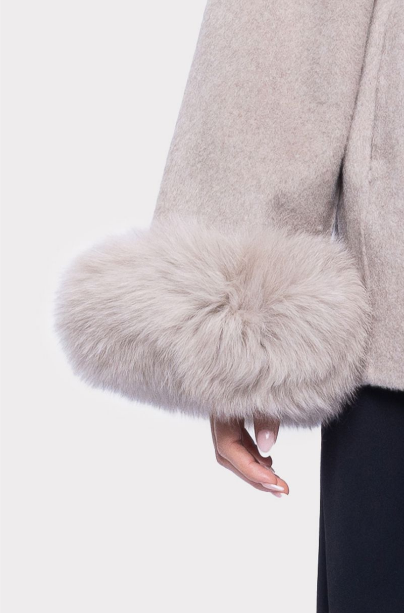 DETACHABLE FUR CUFFS