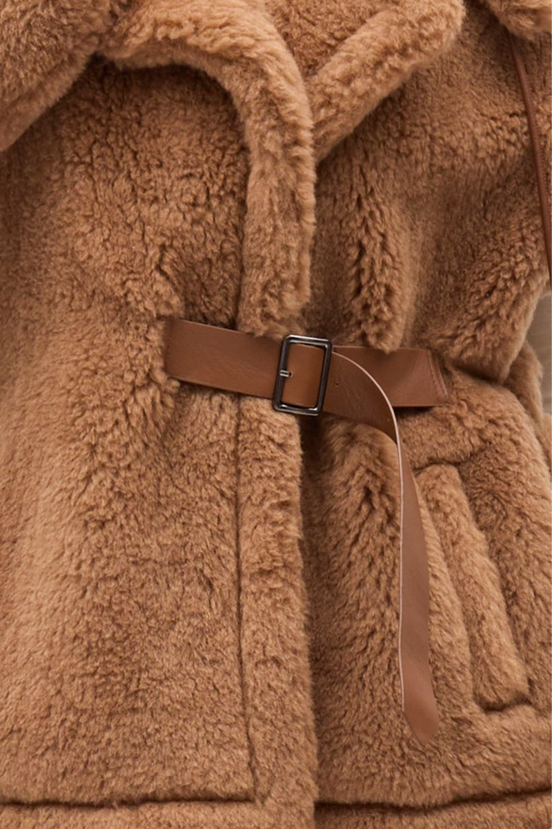 LEATHER BELT & SLANTED WELT POCKETS