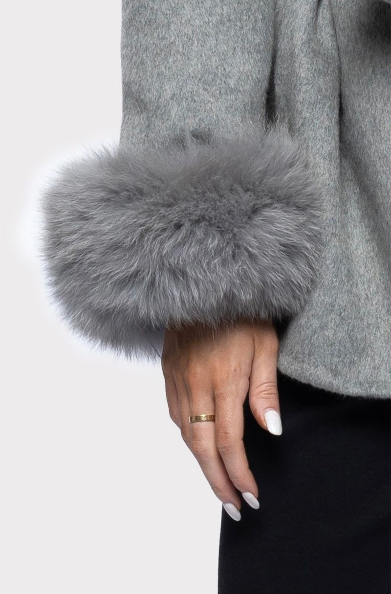 DETACHABLE FUR CUFFS