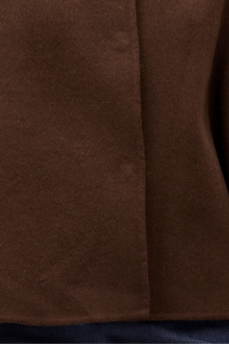 CONCEALED FRONT CLOSURE