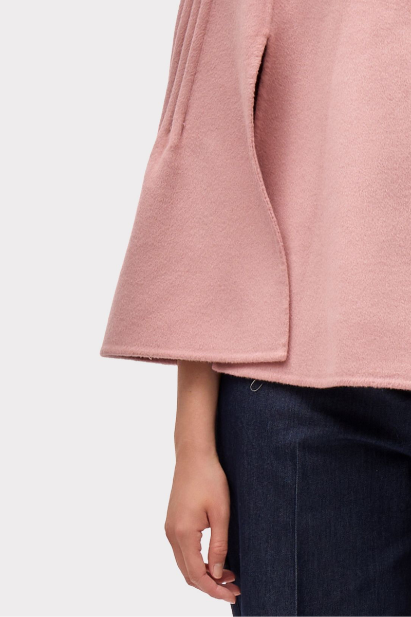 FRONT SLEEVE SLIT