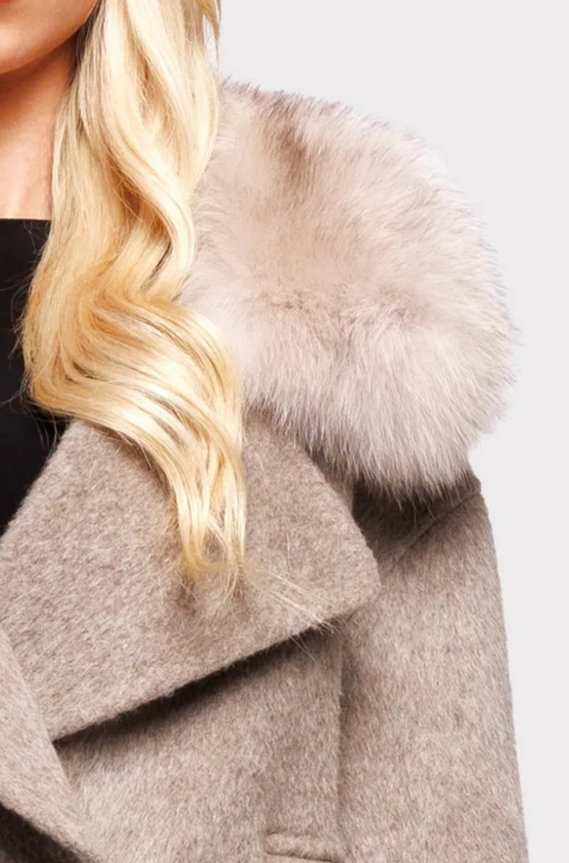 FUR-TRIMMED NOTCH LAPEL