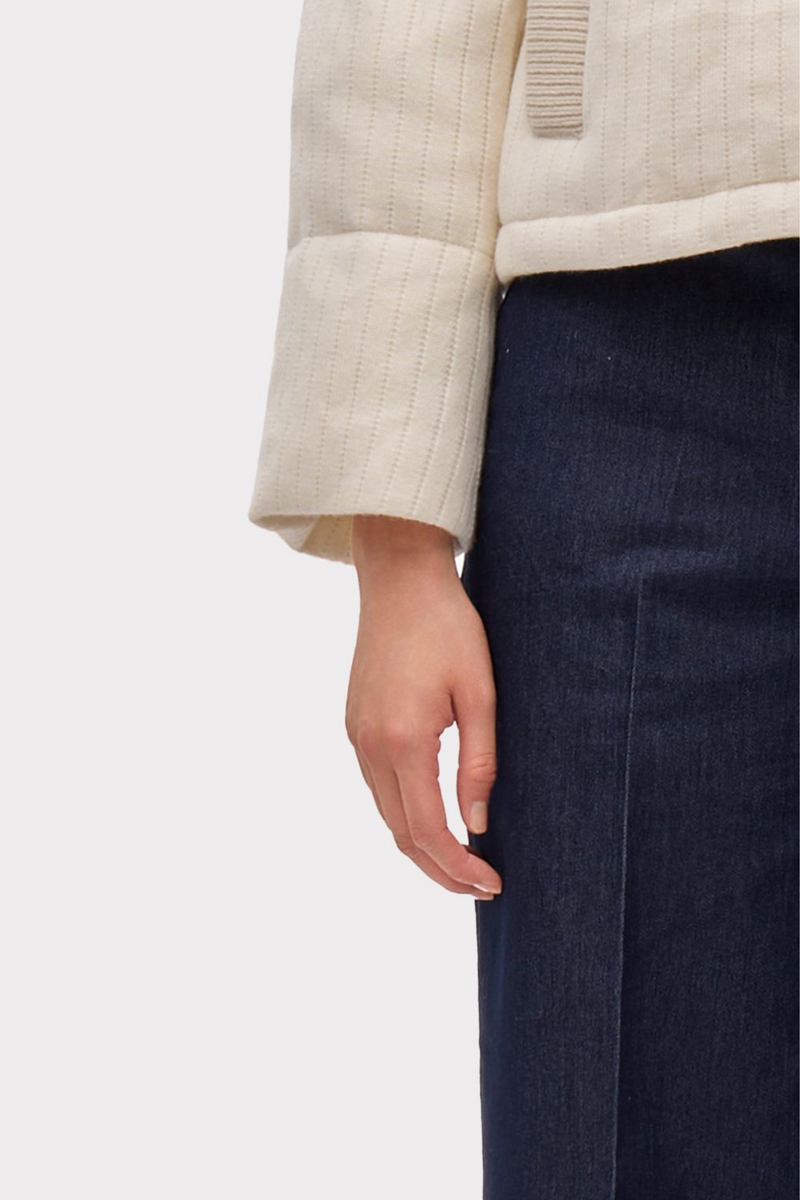 WIDE PUFFER SLEEVES