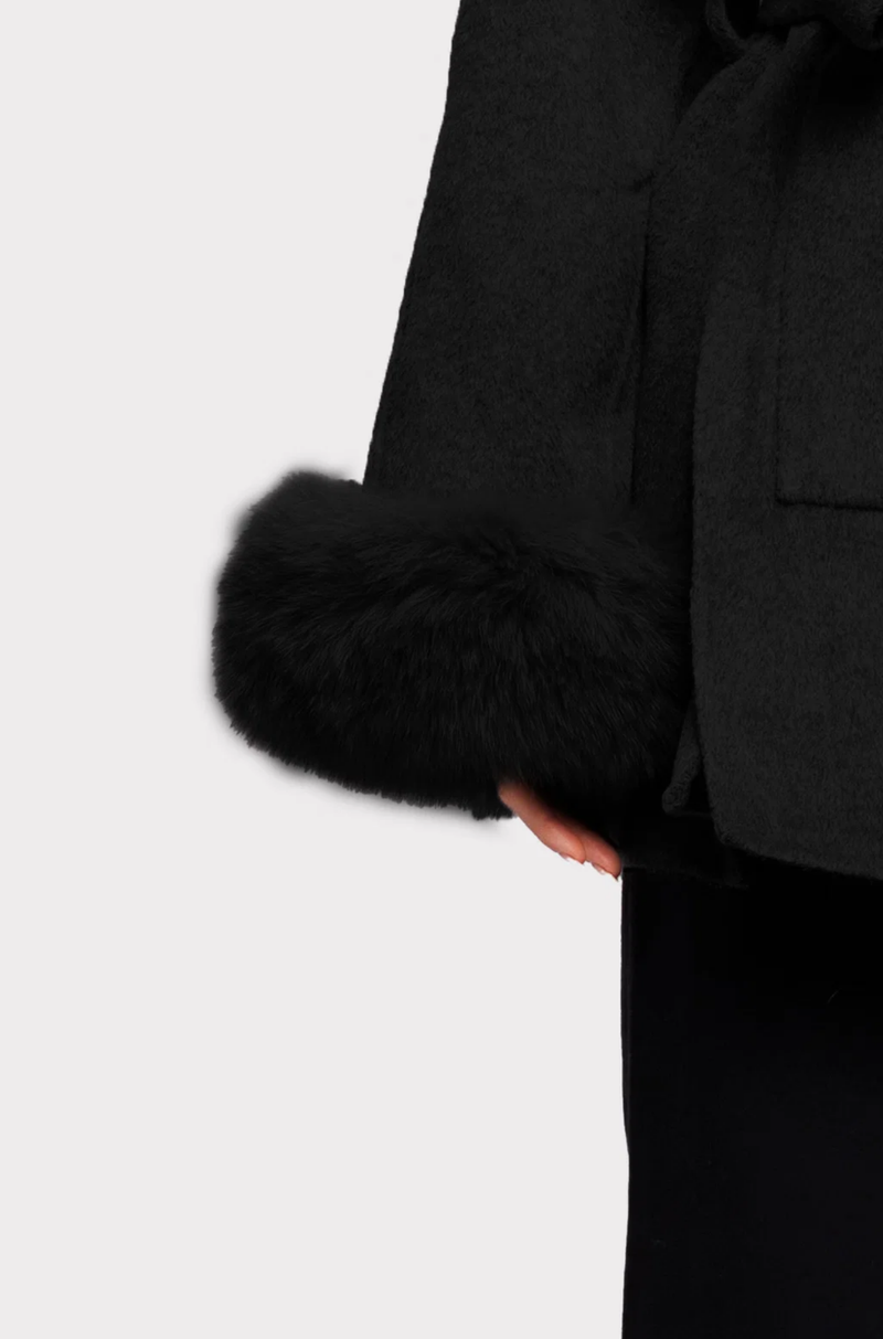 DETACHABLE FUR CUFFS