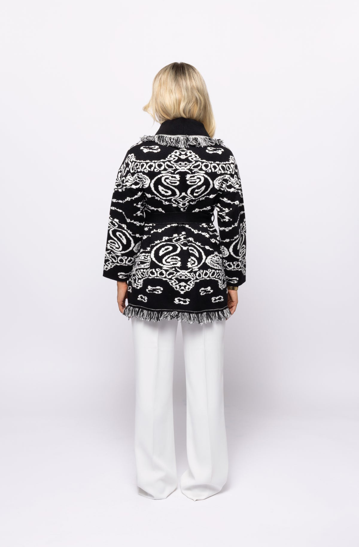 The Como - Black