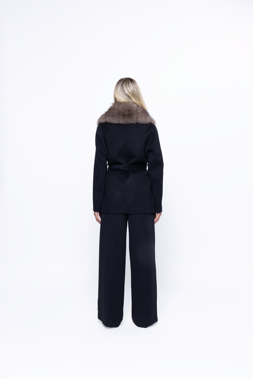 The Grosvenor - Black