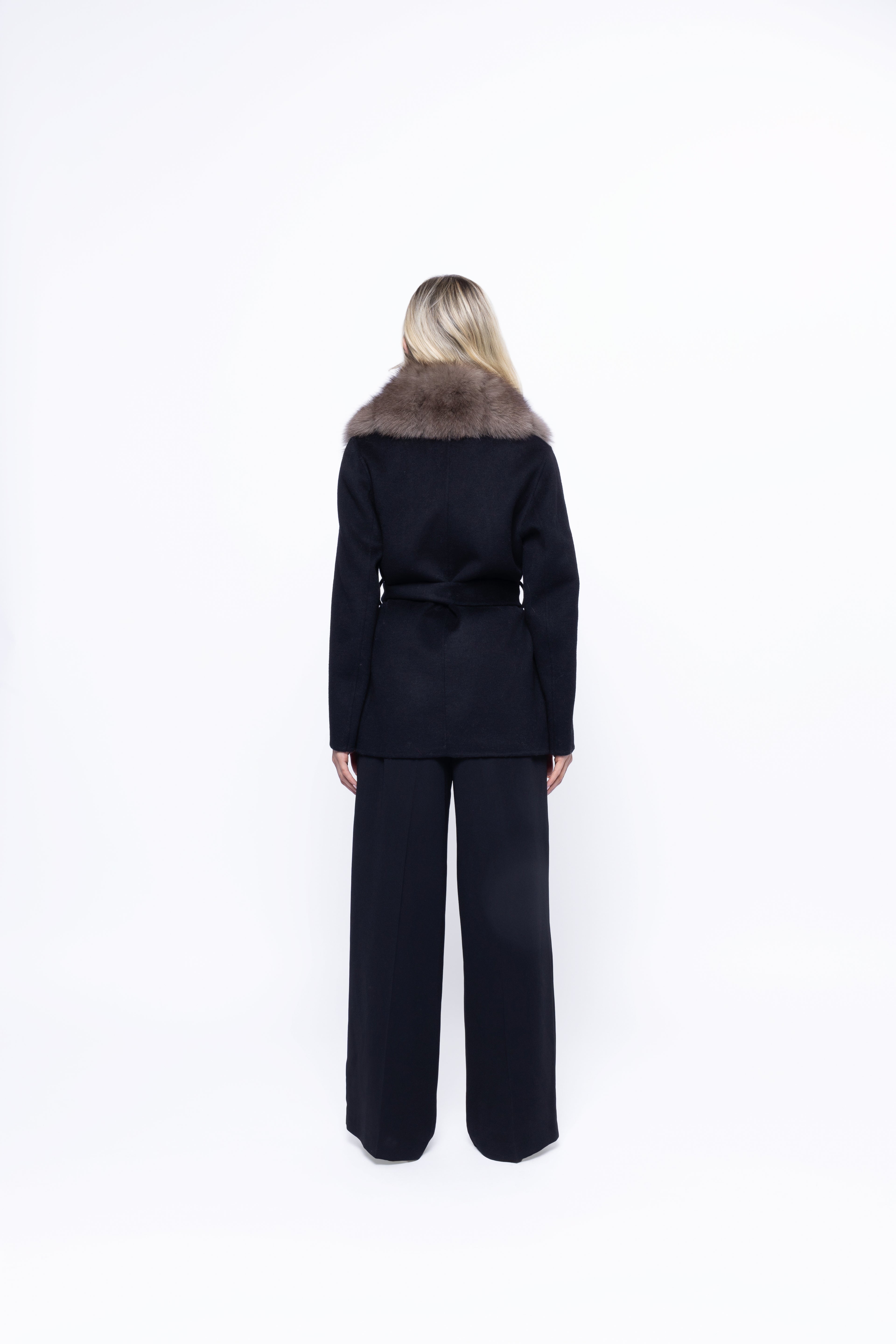 The Grosvenor - Black
