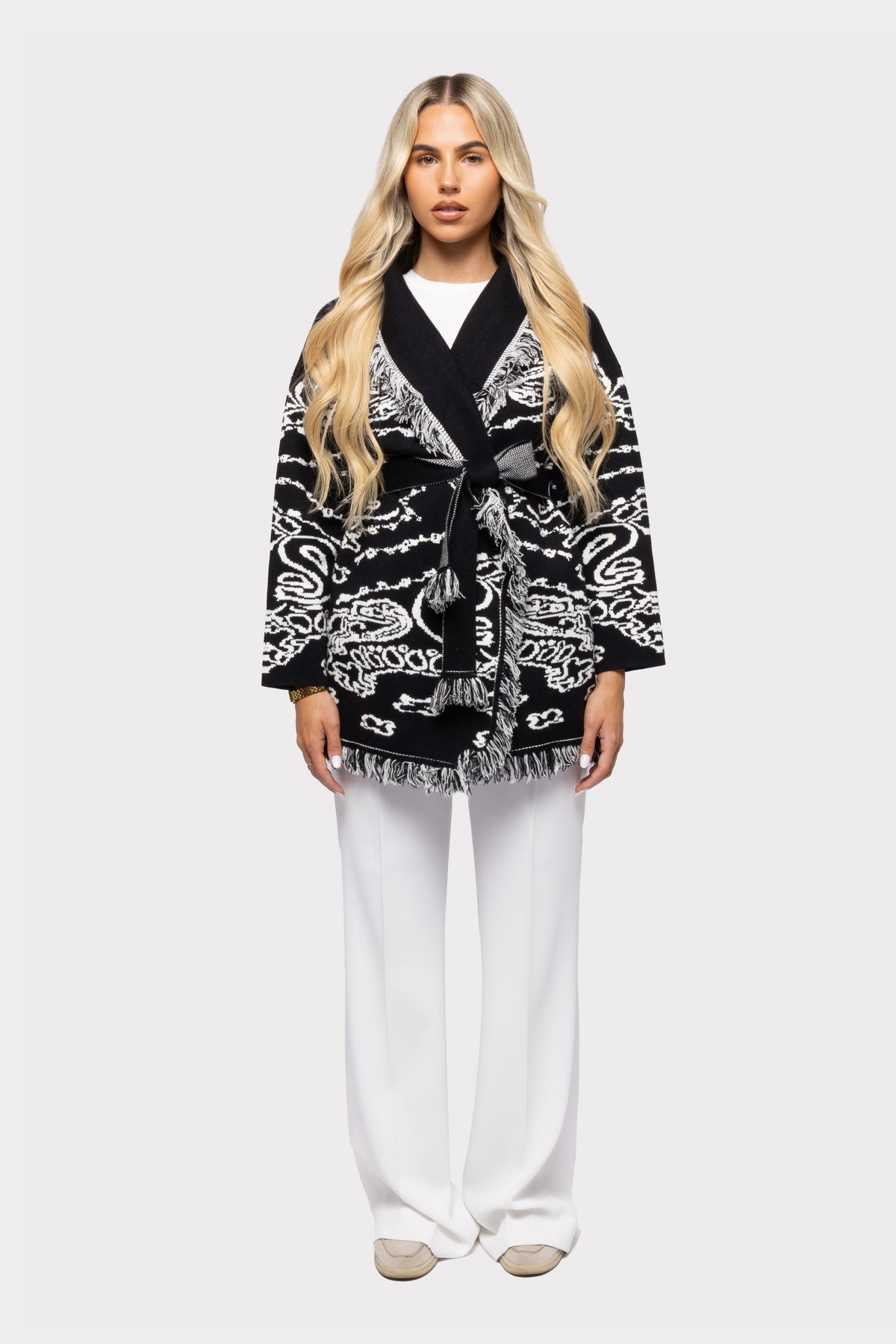 The Como - Black